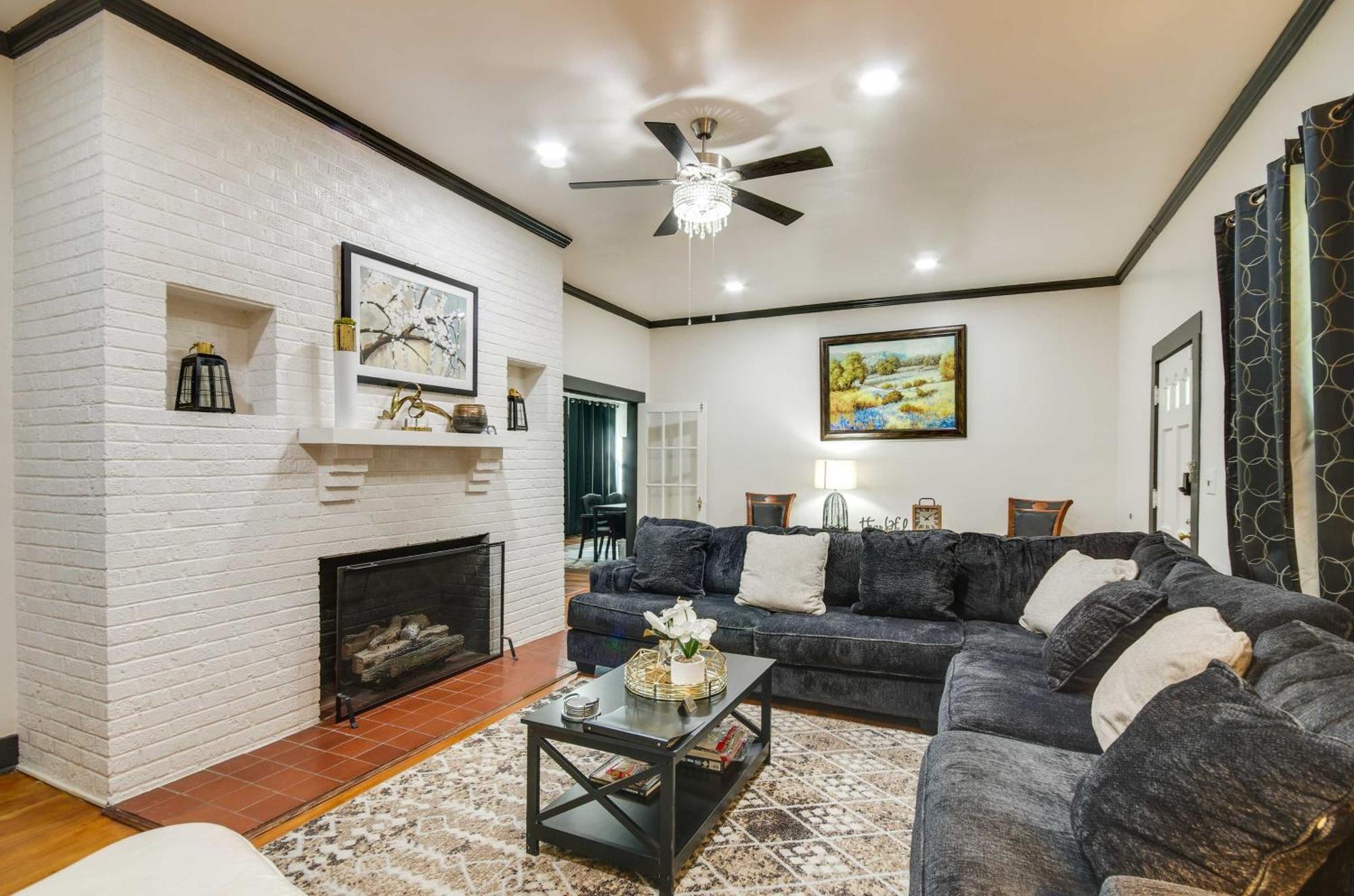 Updated Greenwood Cottage Apt Less Than 1 Mi To Dtwn! ภายนอก รูปภาพ